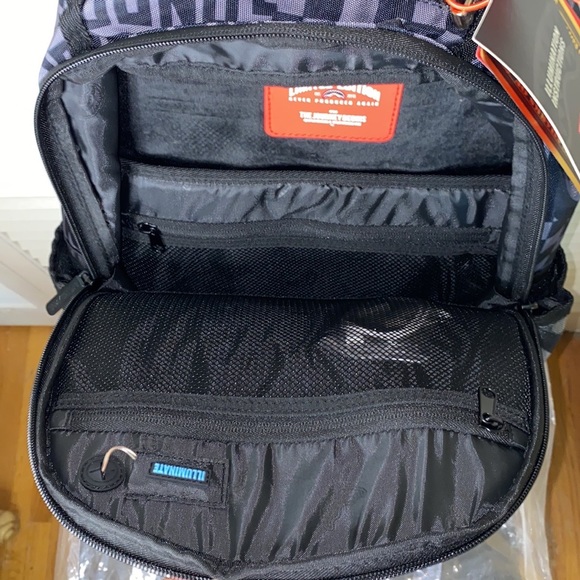 🥳HPx3🎉| Sprayground 🦈 Fiber Optic Light-Show Backpack…🎒 - Picture 4 of 17